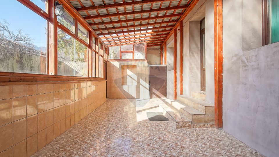 Apartament la casă cu curte proprie | Timișu de Jos | Comision 0