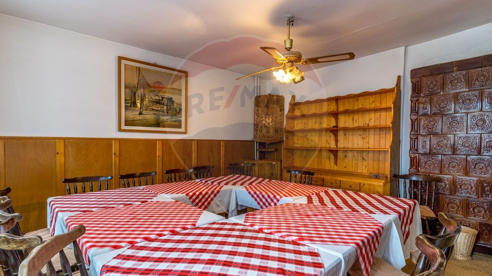 12 room Hotel / Pension for sale