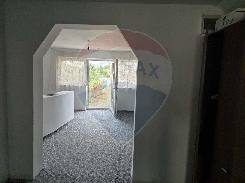 4 room House / Villa for sale