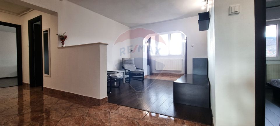 Apartament 3 camere de închirat - Zonă centrală Codlea – Comision 0%