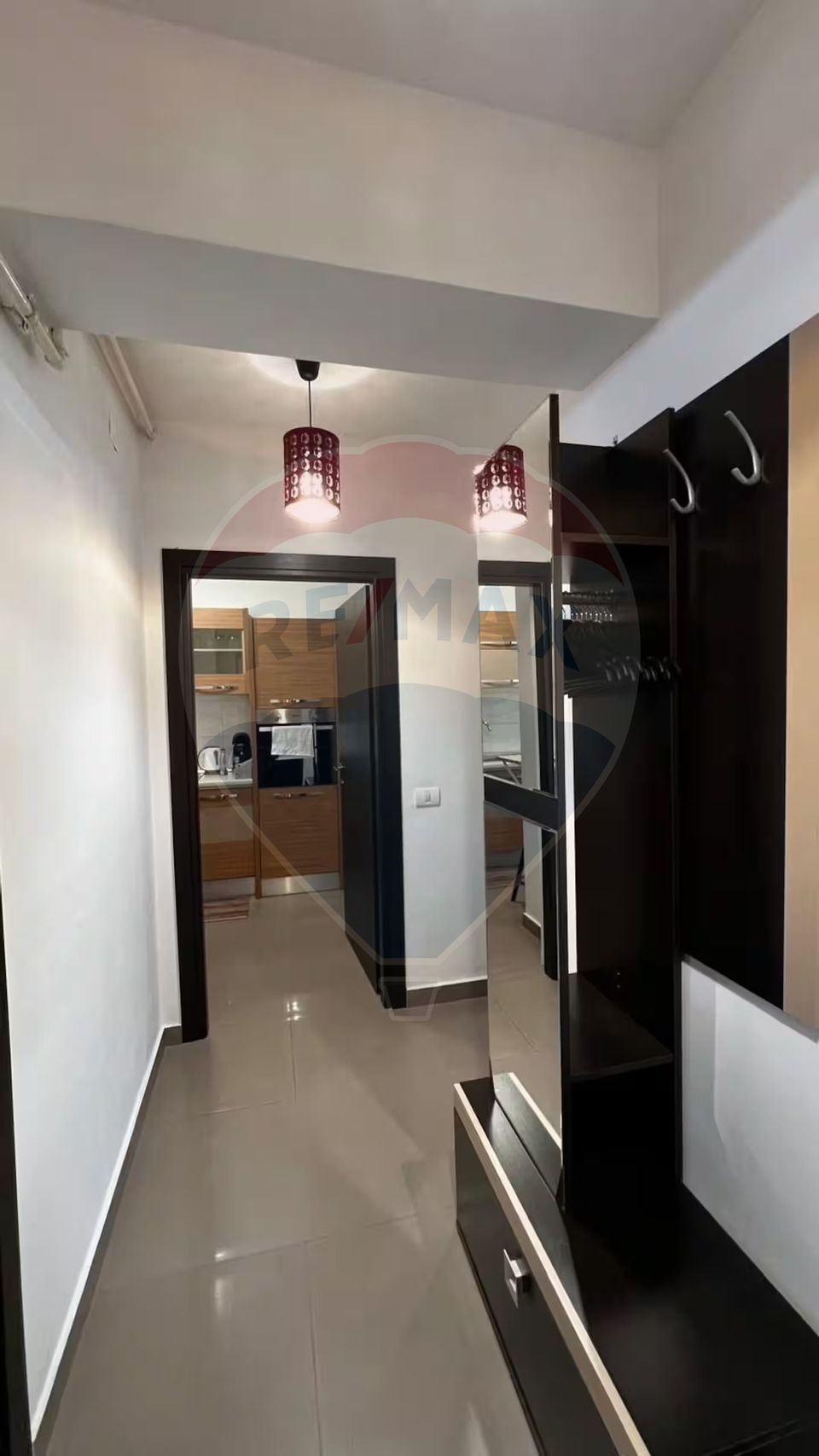 De Inchırıat garsoniera spatioasa Splaiul Unirii cu centrala termica