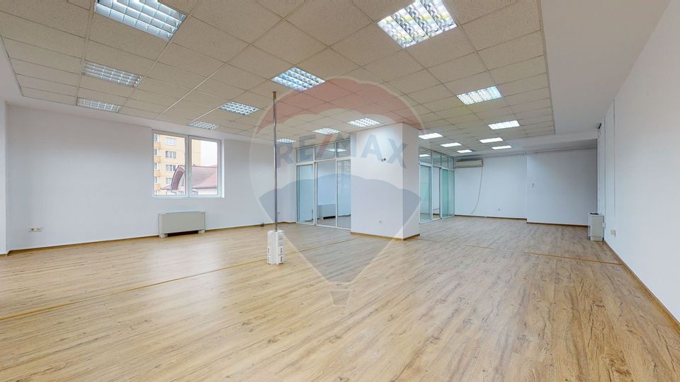 Birou de închiriat în Brașov, în Clădirea de birouri Green Center