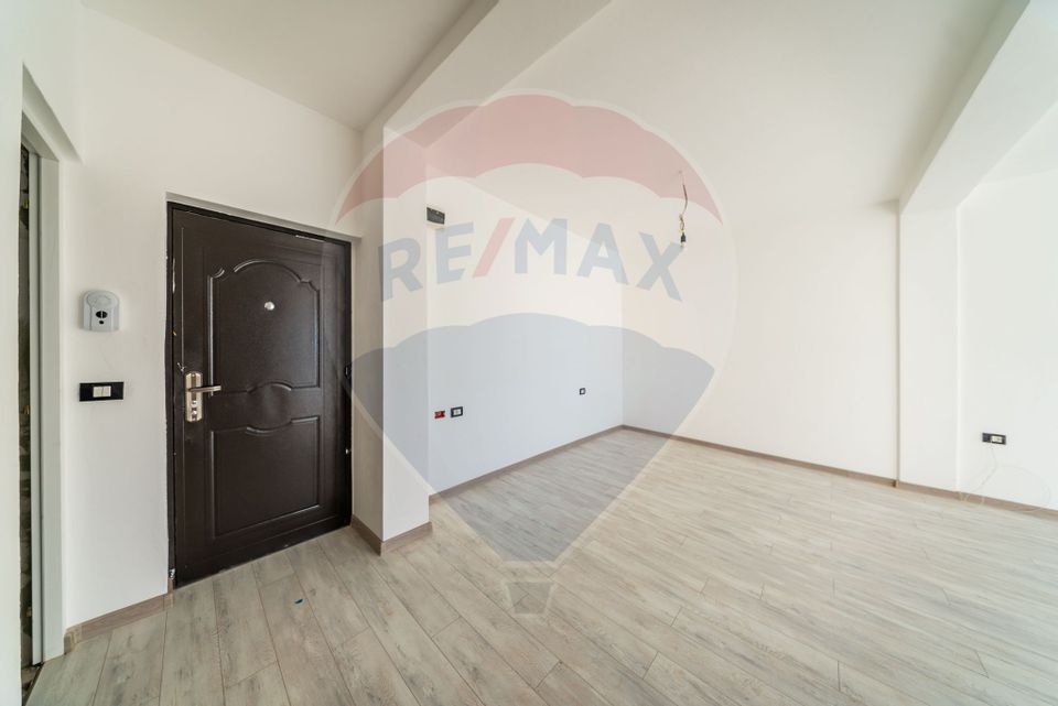 Apartament cu 1 camera vanzare + loc privat de parcare comision ZERO