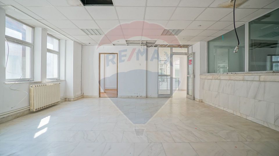 594.65sq.m Commercial Space for rent, Central area