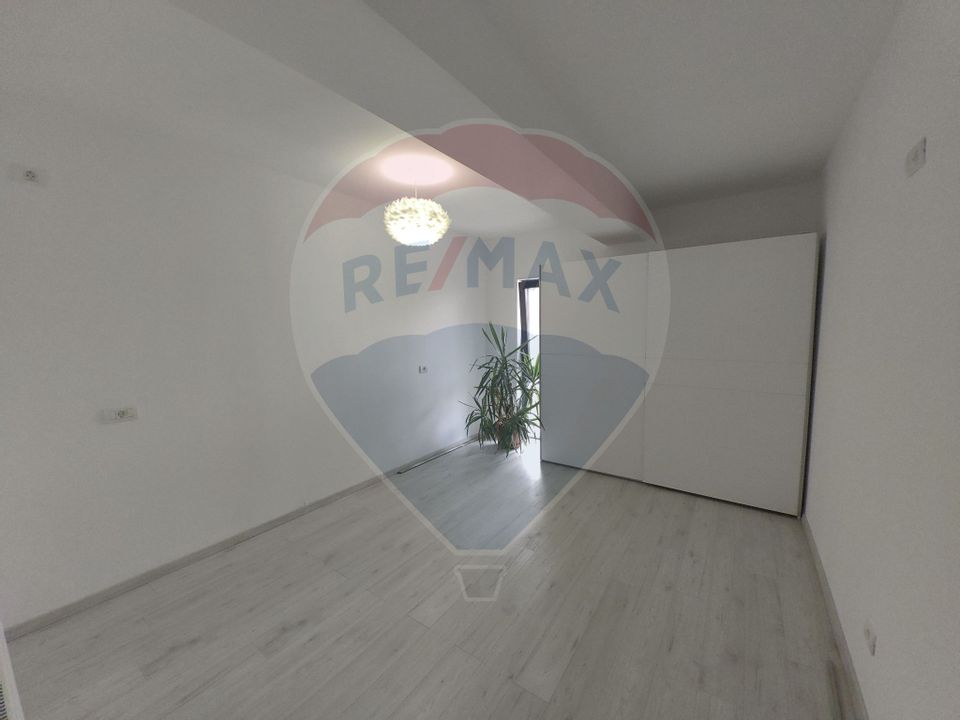 5 room House / Villa for sale