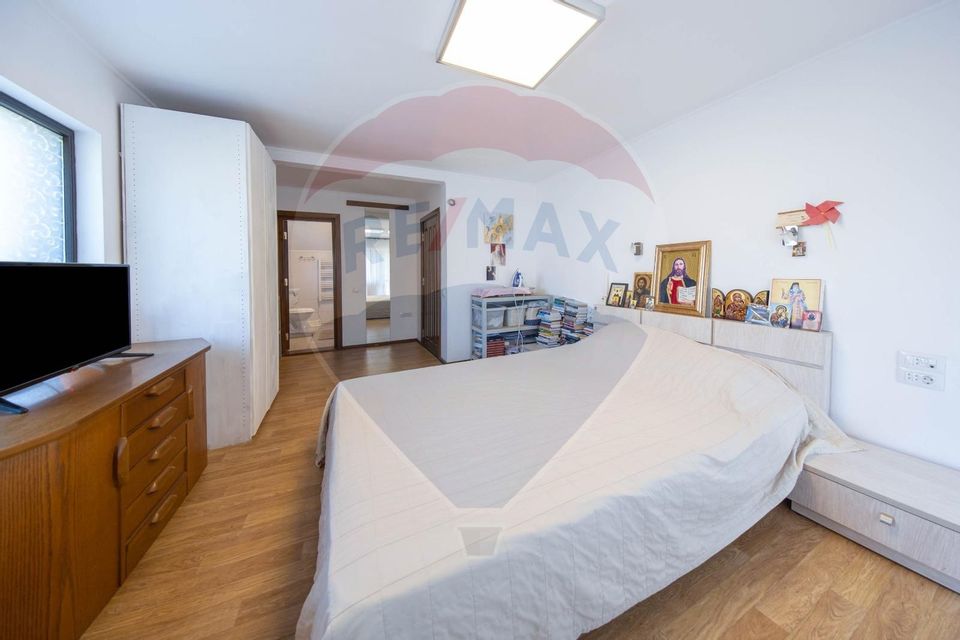 COMISION 0% | VILA 5 CAMERE | BRAN | PREDELUT | TEREN 878 MP
