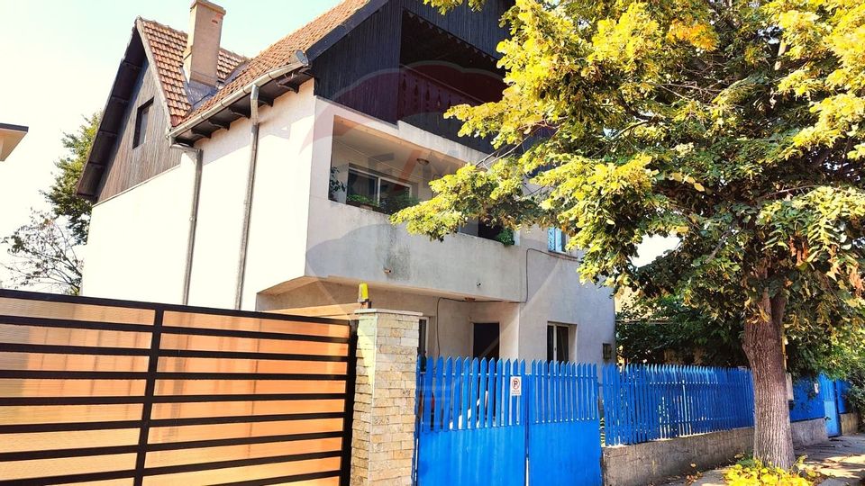 Casă cu teren 500 mp de vânzare in Constanta