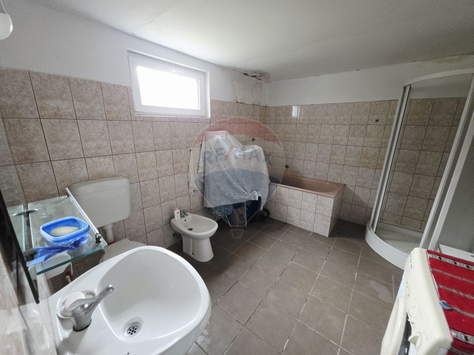 4 room House / Villa for sale