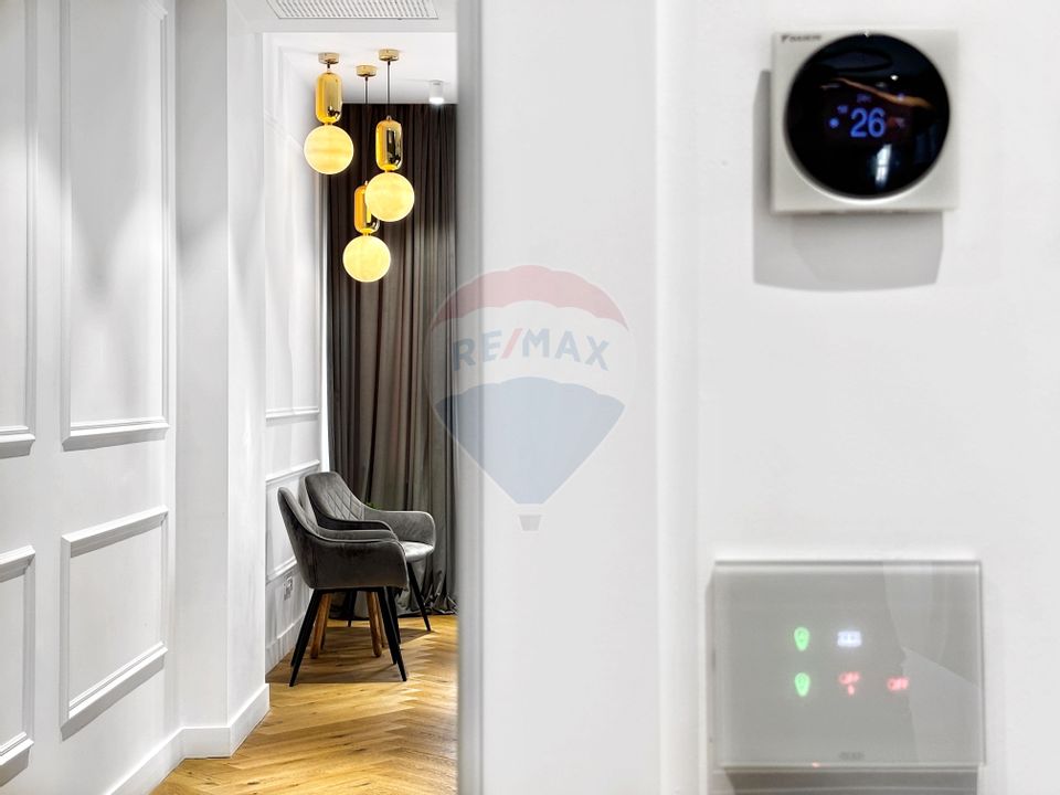 Vedere directă spre Piața Unirii, finisaje lux, apart. chirie, 97.6 mp