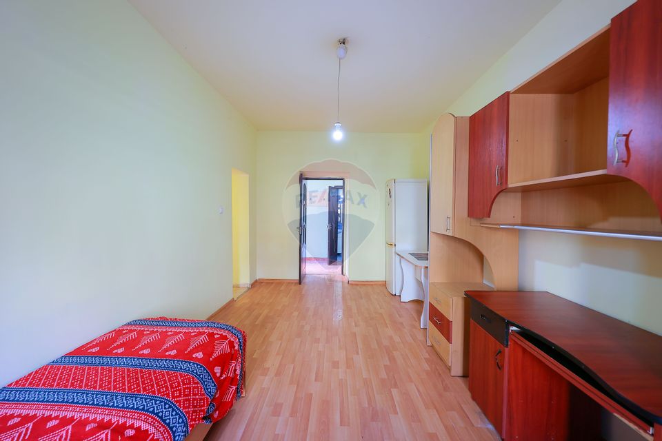 Apartament cu 2 camere de vânzare în zona Ultracentral