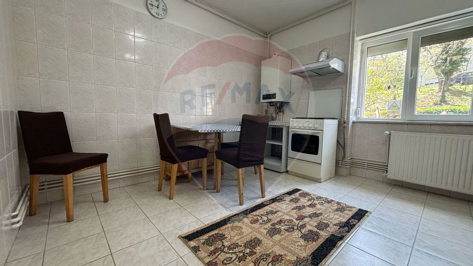 Apartament 2 camere de inchiriat-Faleza Nord in prima linie la mare