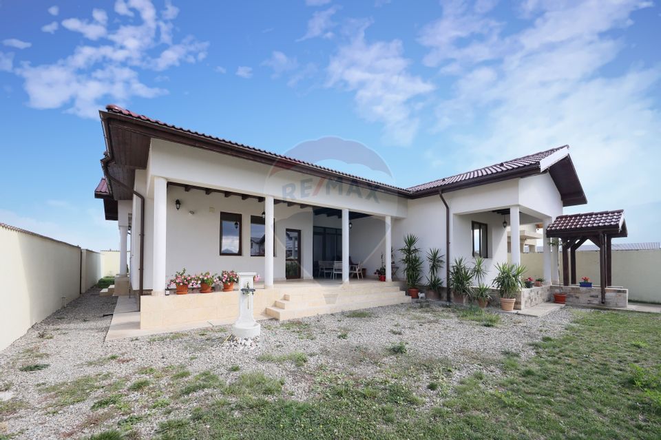 Casă single pe un nivel, construcție premium–Cartier Izvor, Tărlungeni