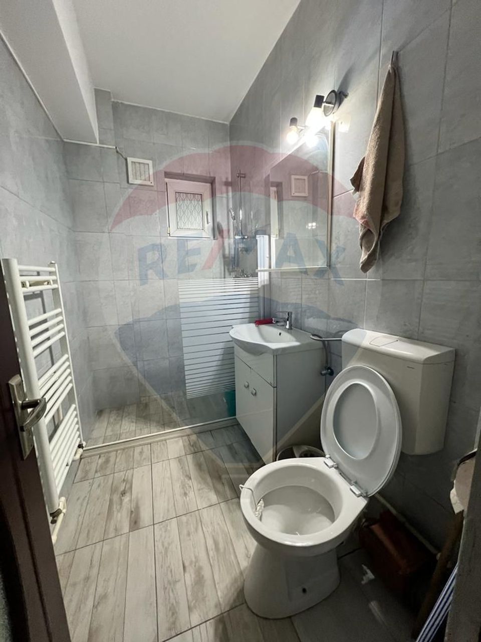 Apartament cu o cameră de închiriat