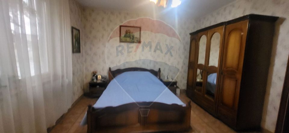 7 room House / Villa for sale, Functionarilor area