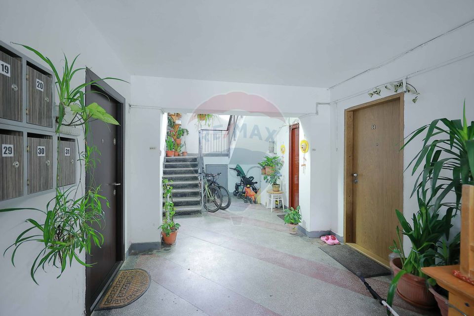 Apartament  cu două camere de vânzare în zona Rogerius