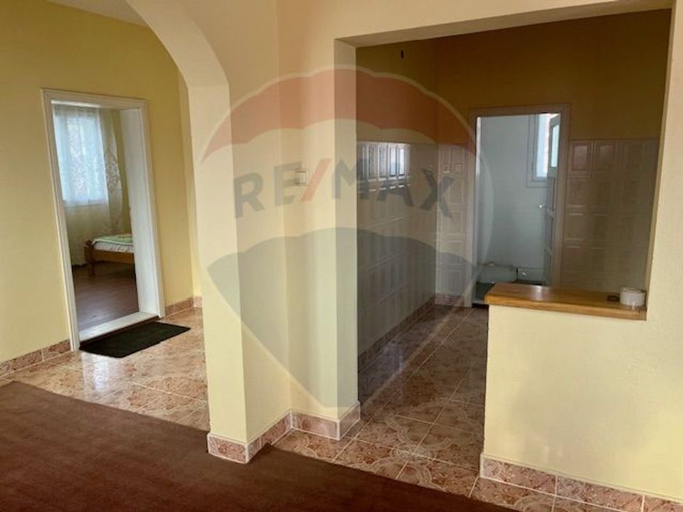 6 room House / Villa for sale