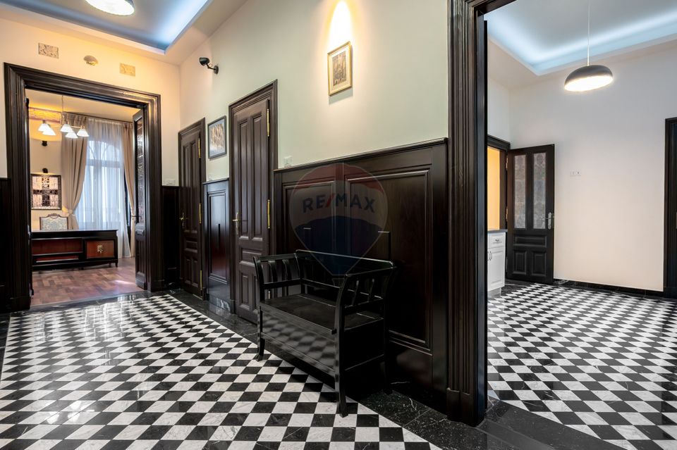 130 sqm Historic Property – Ideal for Living or Office