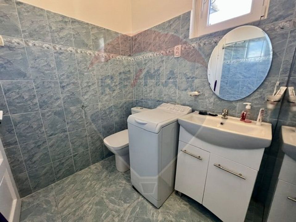 Apartament la casa de vanzare