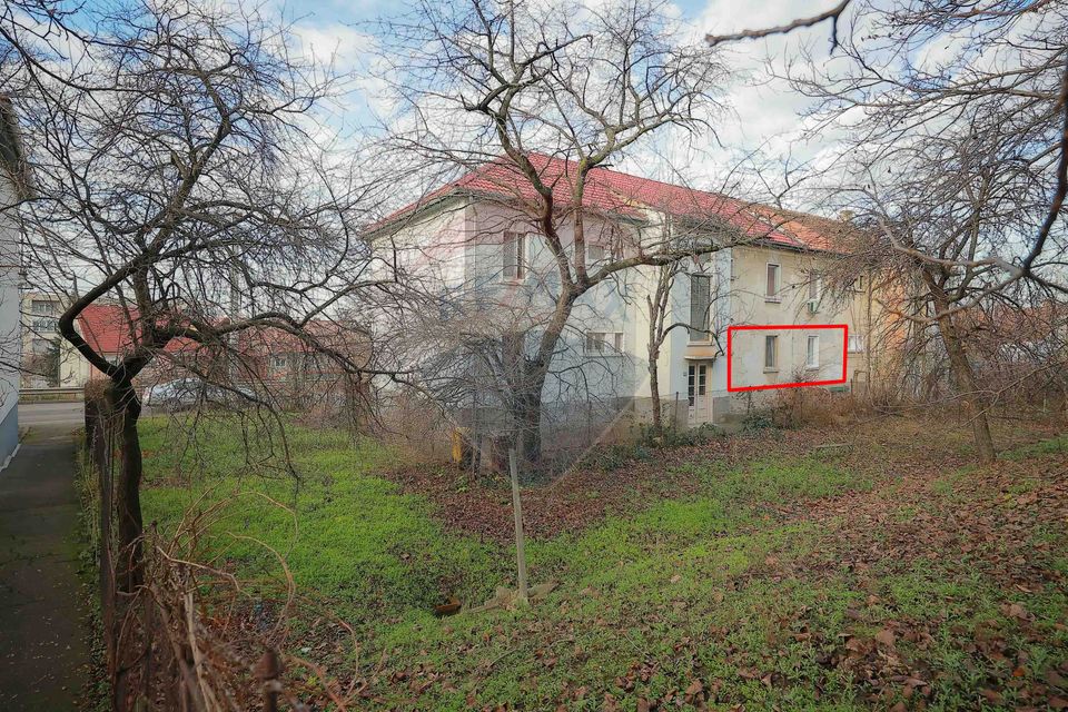 De vânzare apartament cu 2 camere, parter, parcare inclusă, central