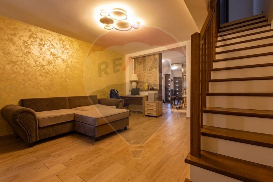 4 room House / Villa for sale