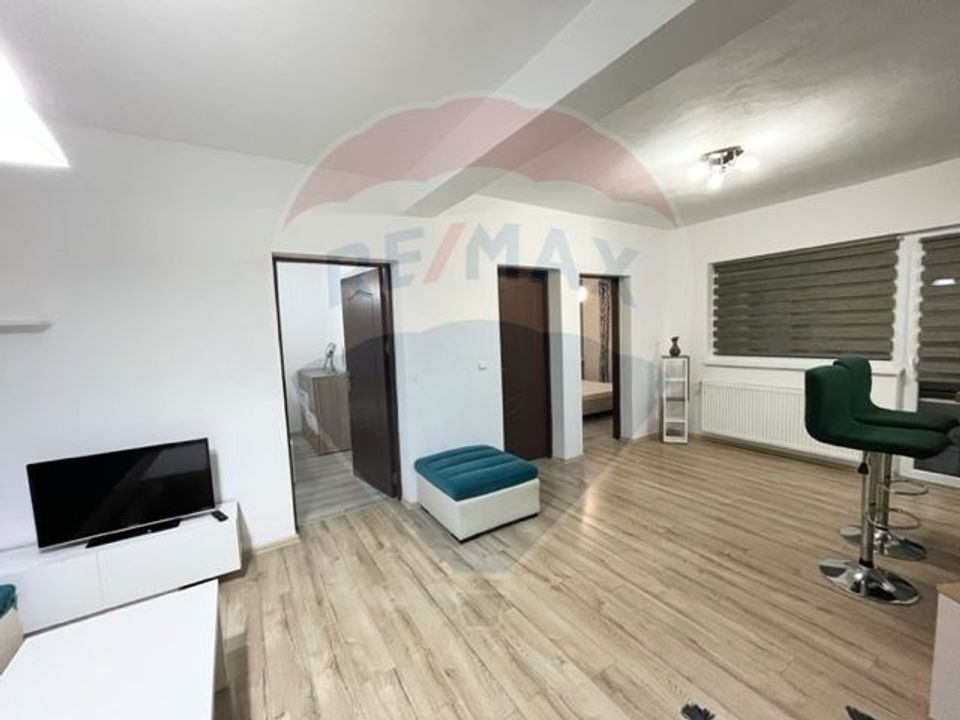 Apartament 3 camere de inchiriat str Ogorului