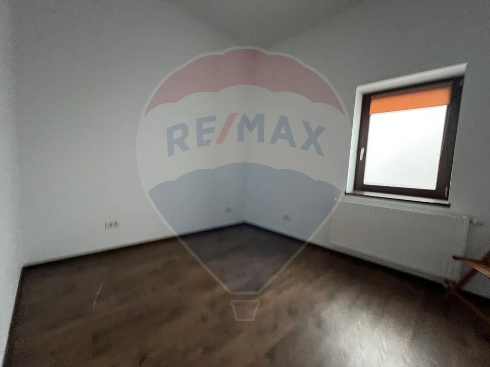 265sq.m Commercial Space for rent, P-ta Ovidiu area