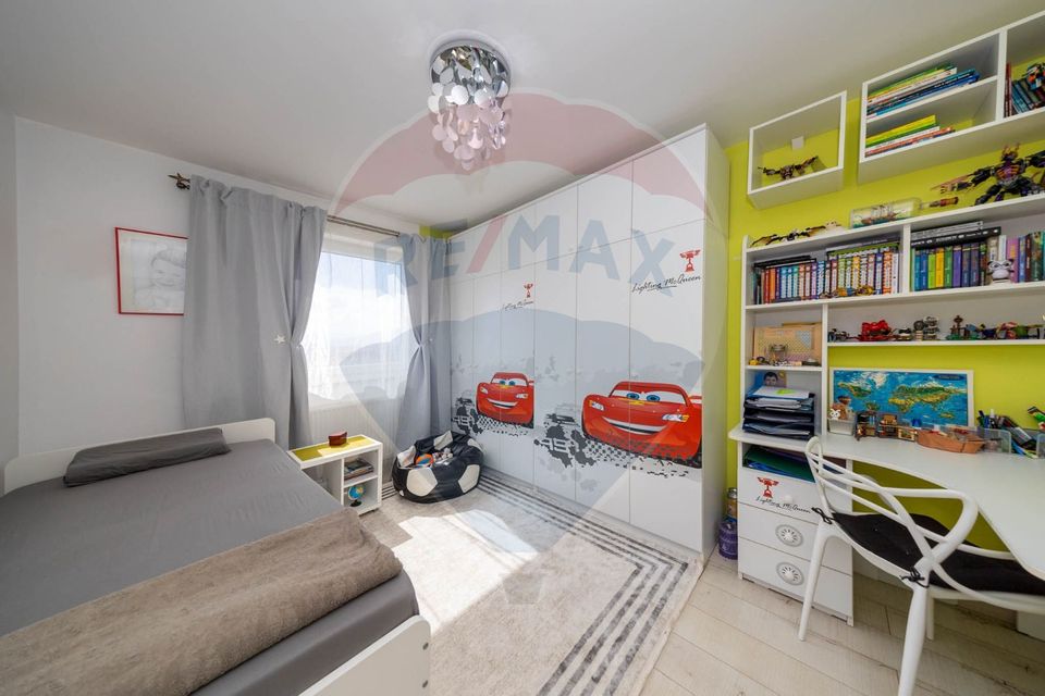 Apartament cu 3 camere, mobilat si utilat lux, în zona centrala!