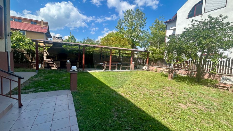 Casa 7 camere de inchiriat in Ovidiu , Constanta