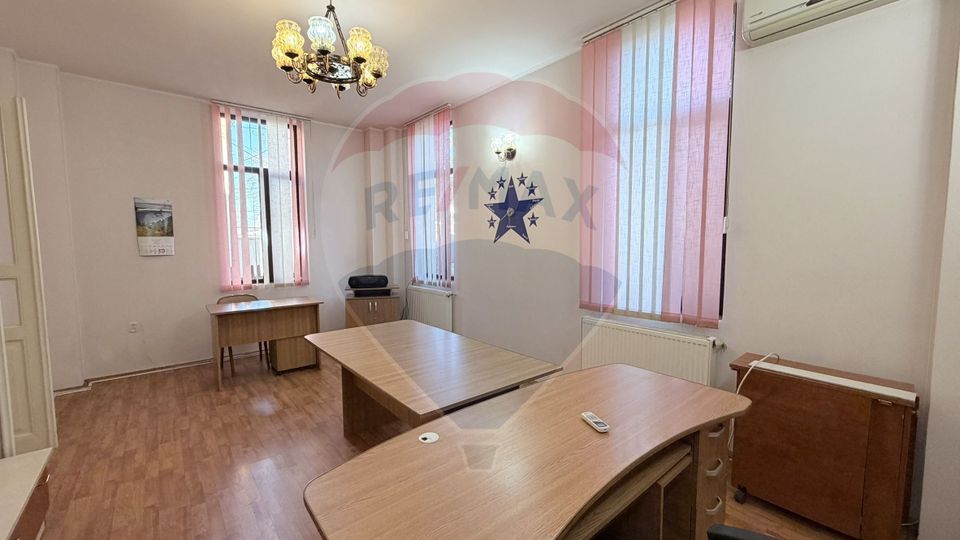 Casă interbelica de vanzare in Galati, zona Centrala