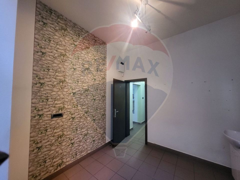 spatiu  comercial 153 mp de vanzare central