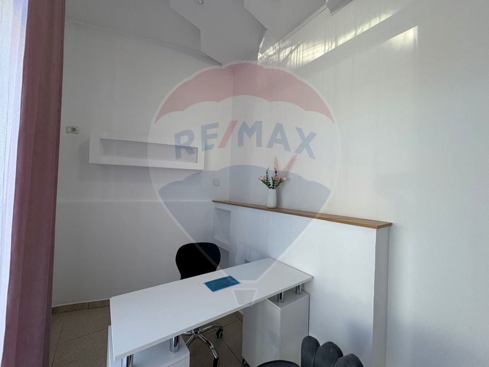 Scaun /camera de inchiriat-salon de infrumusetare (zona centrala)