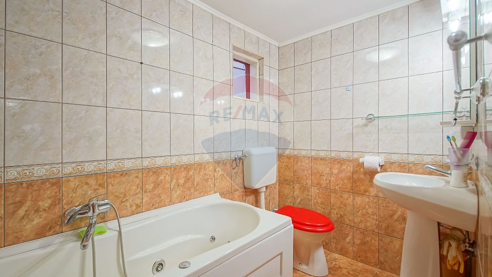 Casă cu 6 camere de vânzare în Azuga, Comision 0%!