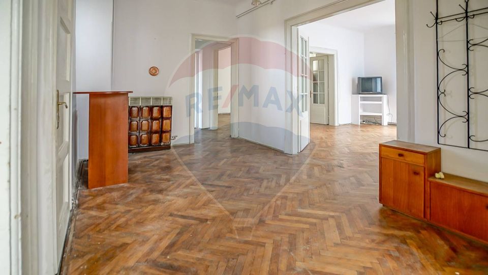 Apartament in vila, Pozitie  Ultracentrala