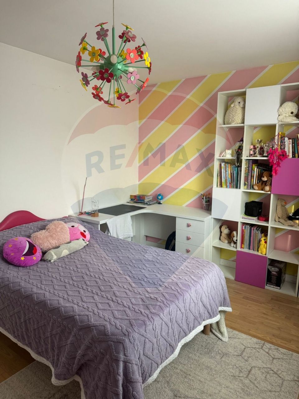 Vanzare - vilă 4 camere de complet mobilata, str. Caisului - Dobroesti