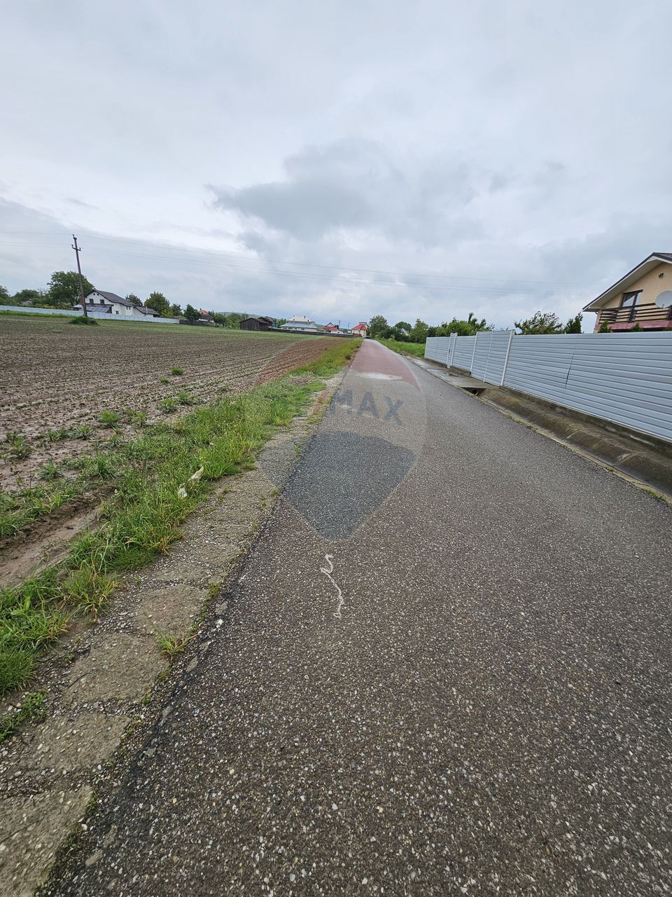 Land 1,495sqm Dobreni / Strada Parau Almas