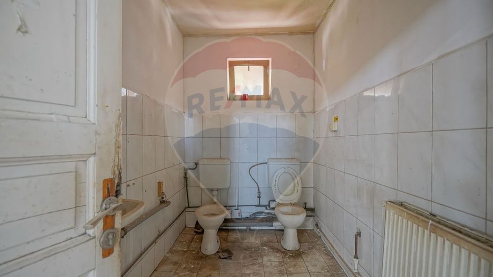 794sq.m Industrial Space for rent, Periferie area