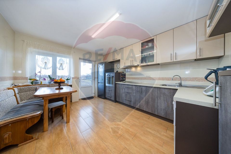 7 room House / Villa for sale, Central area