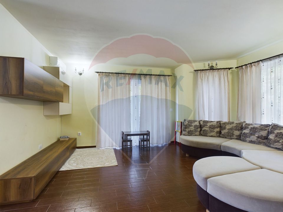 6 room House / Villa for sale