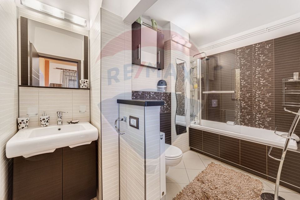 Apartament cu 3 camere pe Malul Muresului