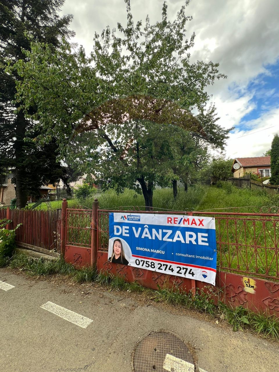 Casă / Vilă cu 10 camere de vânzare în zona Nord