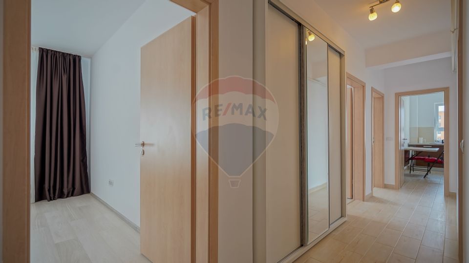 Apartament 3 camere, de inchiriat