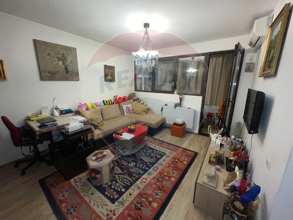 Apartament cu 2 camere de vânzare