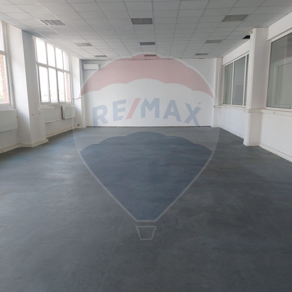 90sq.m Industrial Space for rent, Baicului area