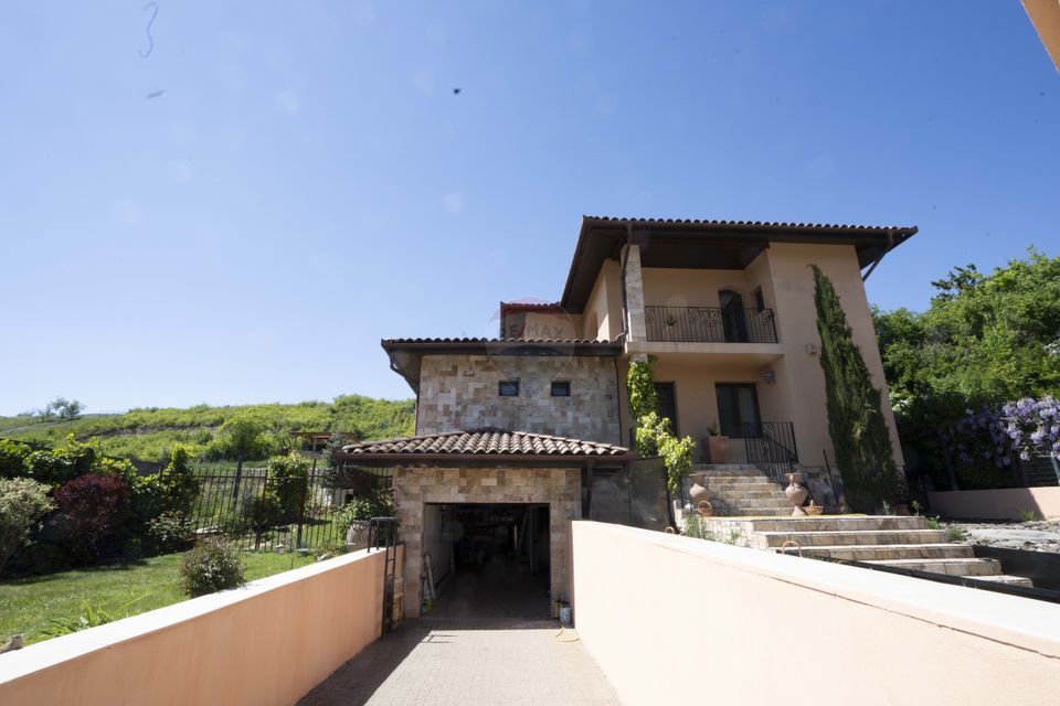 5 room House / Villa for sale, Dealuri Oradea area