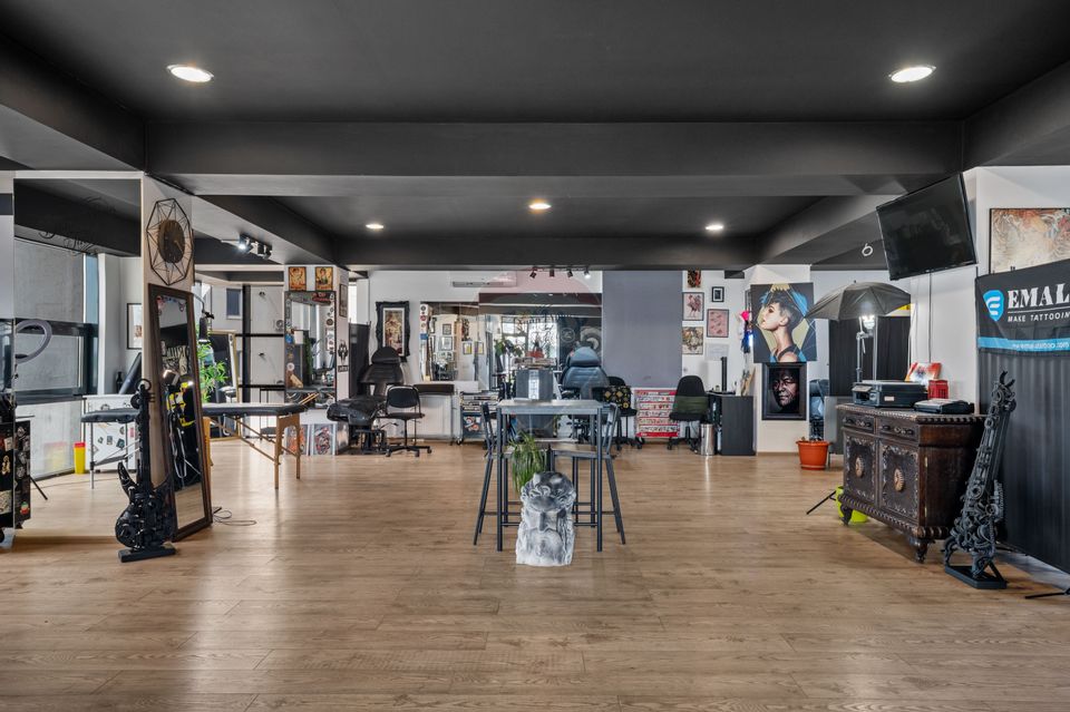 DE VANZARE SPATIU COMERCIAL , Sector 3, închiriat, cu terasă.