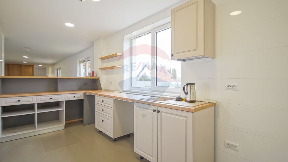 COMISION 0|VILA  STUPINI – 1.400 MP TEREN, 295 MP UTILI