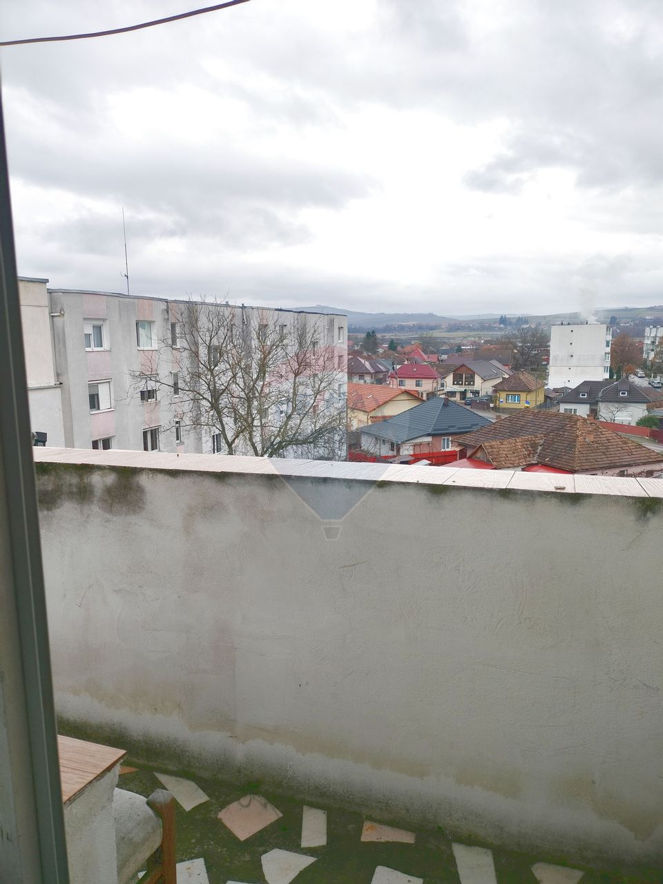 Apartament doua camere decomandat - cartier Tineretului Tarnaveni