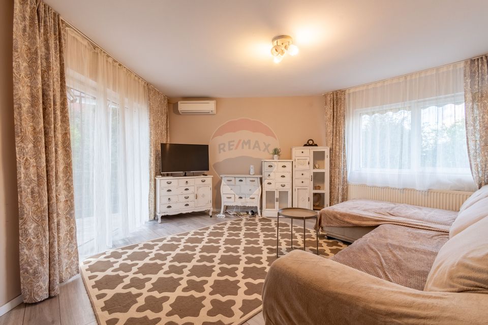 Casa individuala de vanzare 100mp, 600mp teren, garaj, zona Panemar