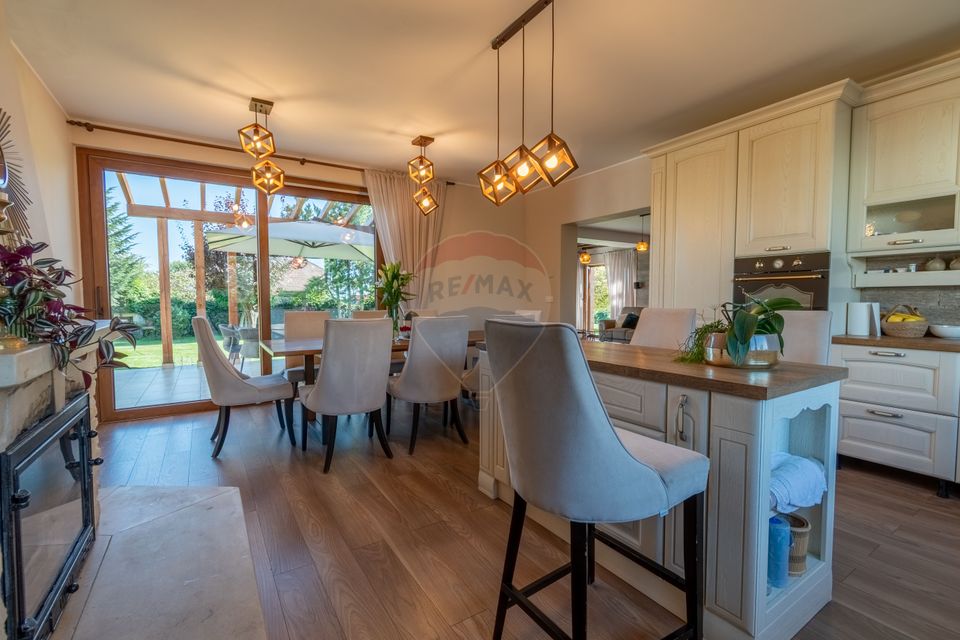 Proprietate exclusivista de vanzare: 2 case | 9 camere | 2000 mp teren