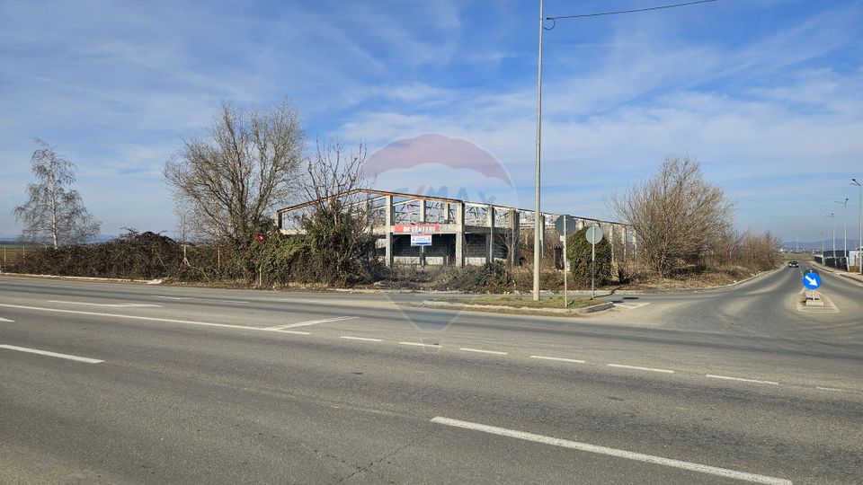 TEREN COMERCIAL DE EXCEPȚIE POZIȚIE STRATEGICĂ zonă comercială majoră